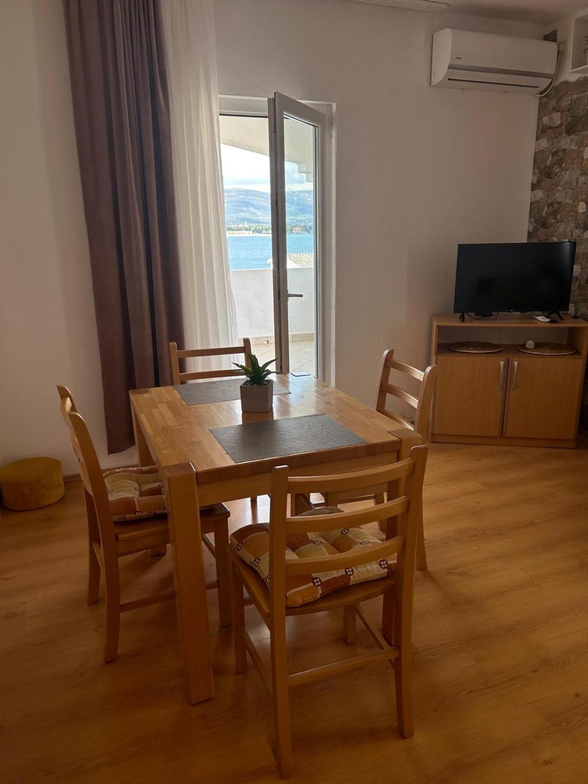 Apartmani Grgic Трогир Экстерьер фото