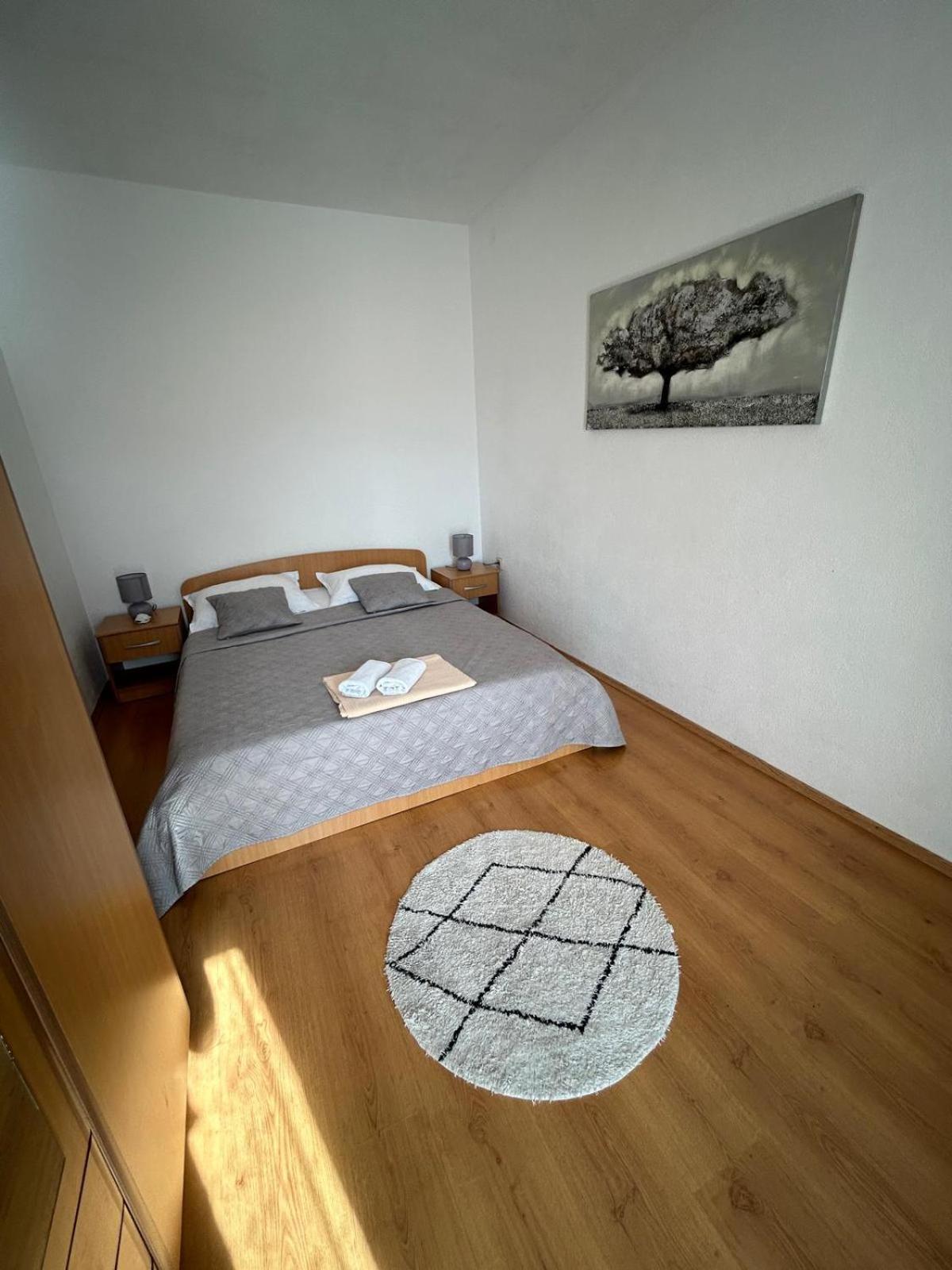 Apartmani Grgic Трогир Экстерьер фото