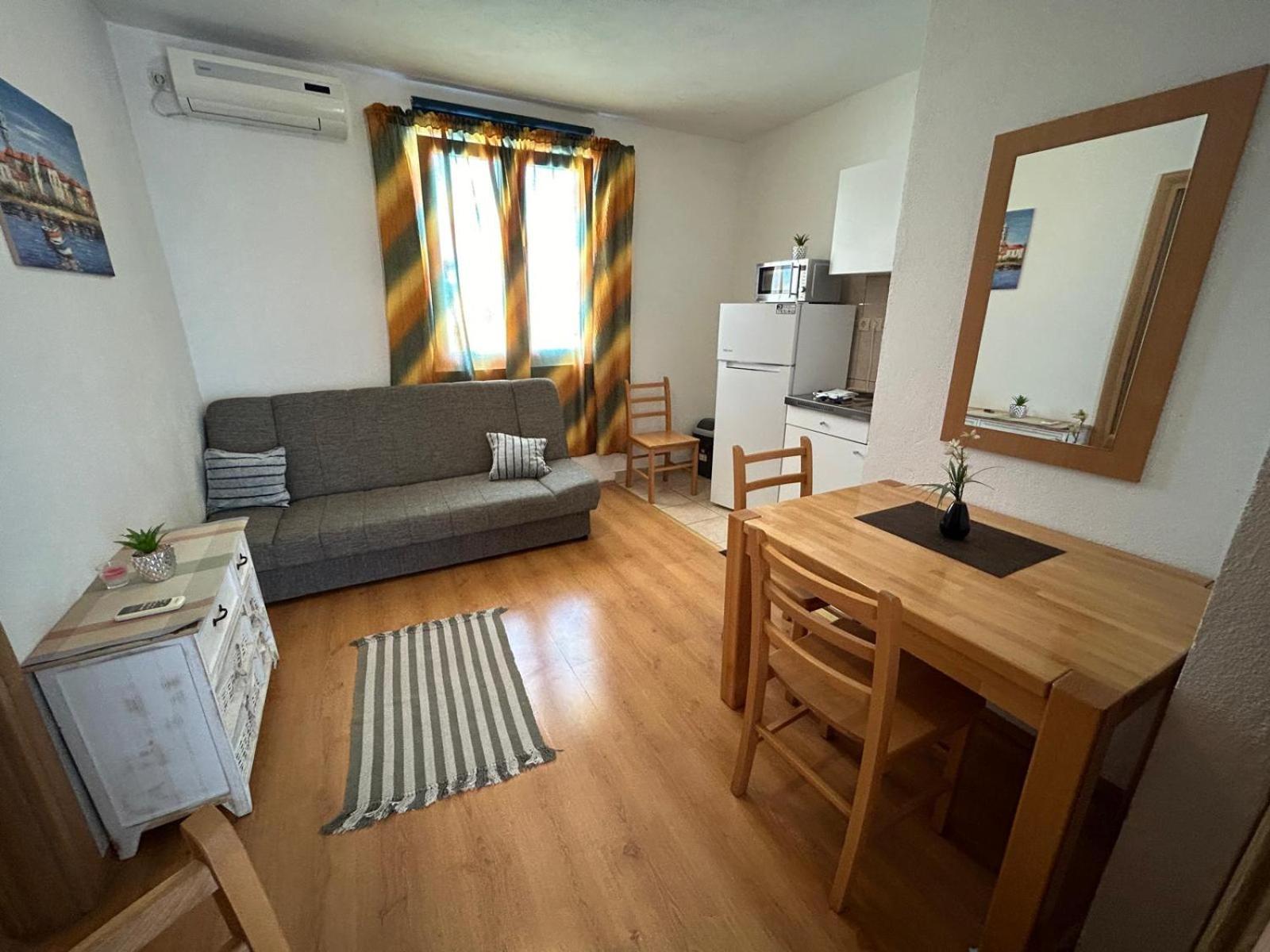 Apartmani Grgic Трогир Экстерьер фото