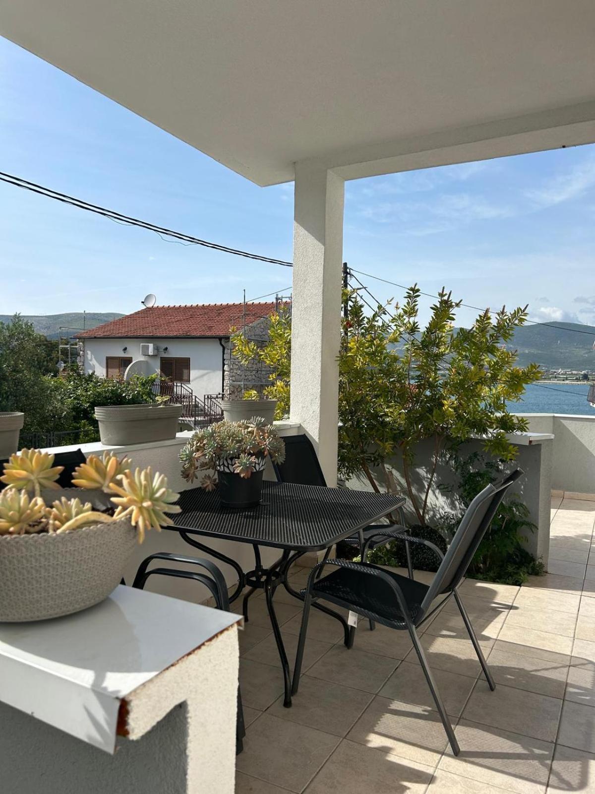 Apartmani Grgic Трогир Экстерьер фото