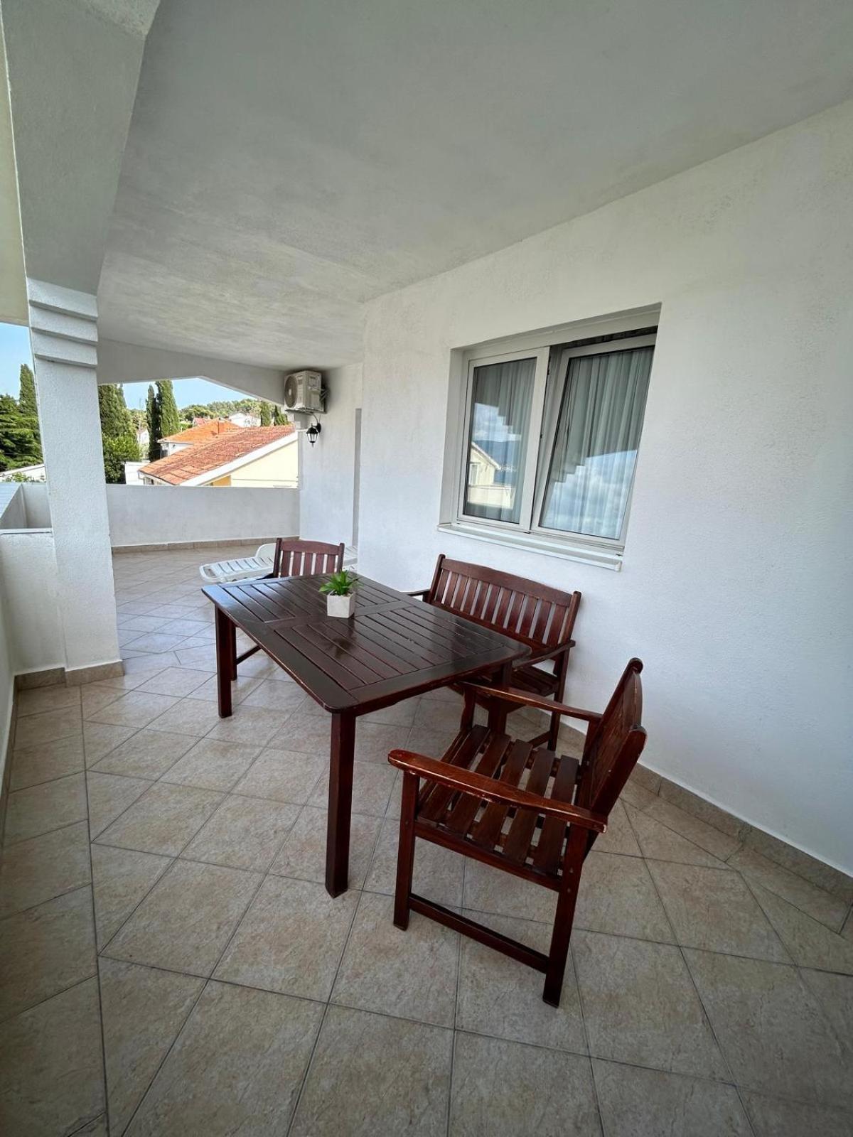 Apartmani Grgic Трогир Экстерьер фото