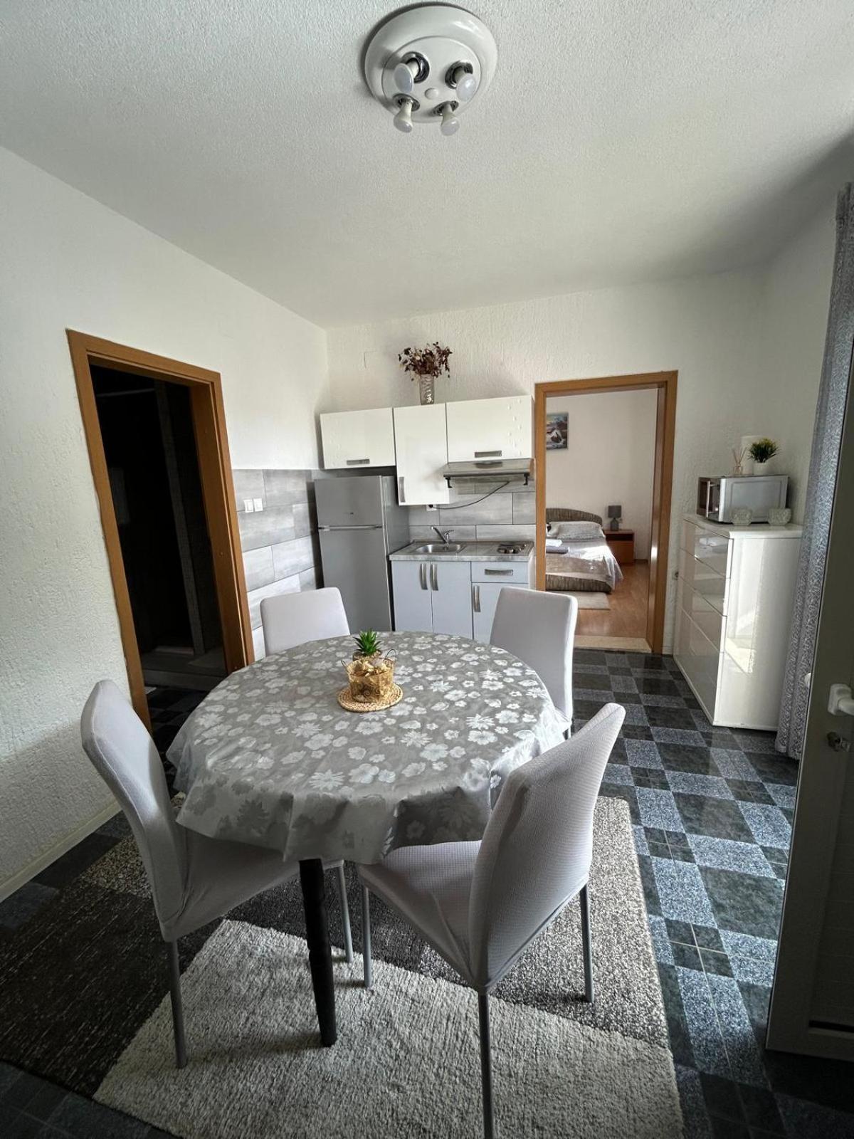 Apartmani Grgic Трогир Экстерьер фото