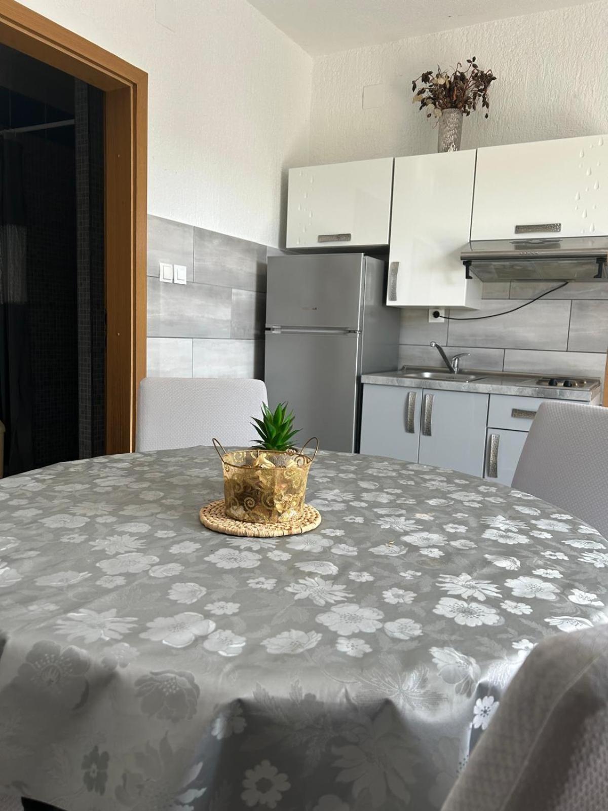 Apartmani Grgic Трогир Экстерьер фото