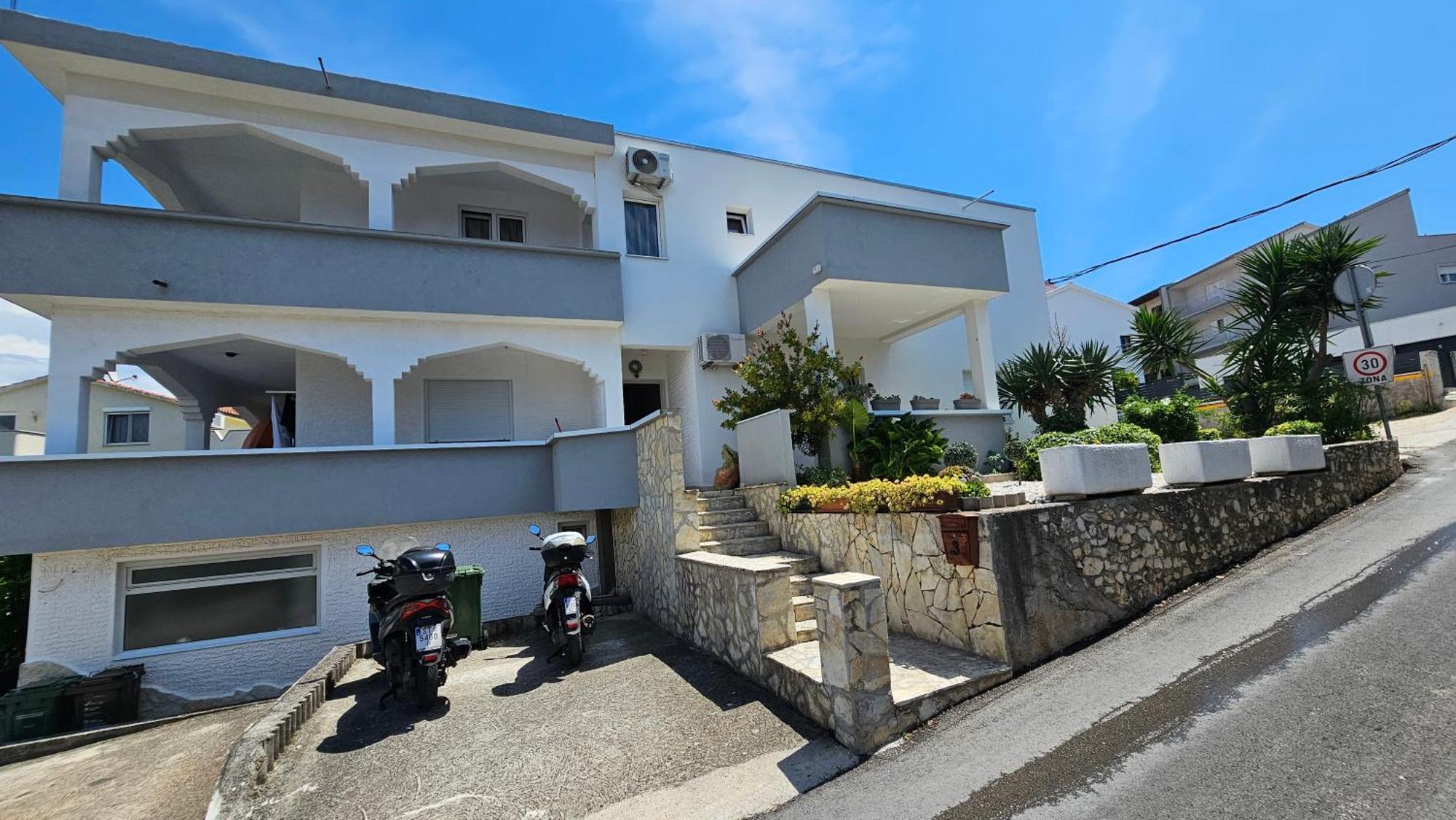 Apartmani Grgic Трогир Экстерьер фото